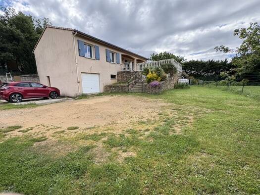 Maison à vendre 254 400 € 4 pièces 3 chambres 92 m² 1 451 m² de terrain Champis 07440