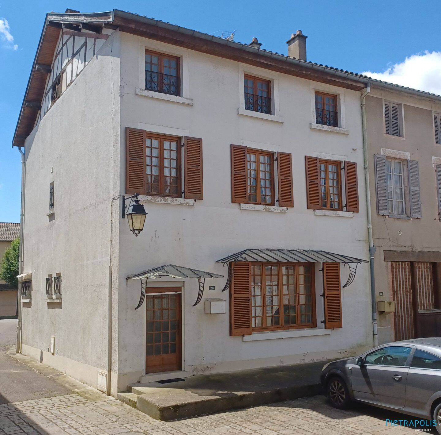 Maison 7 pièces 170 m² · à Romenay · 170 m² · 140 000 €