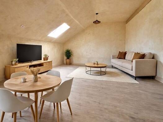 Appartement à louer 780 € 3 pièces 2 chambres 54 m² Étage 2/2 Centre Est Sud La Tour-du-Pin 38110