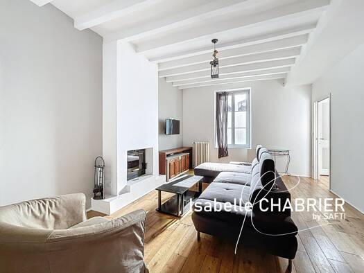 Maison à vendre 249 000 € 5 pièces 4 chambres 137 m² 333 m² de terrain Châteauneuf-sur-Sarthe 49330