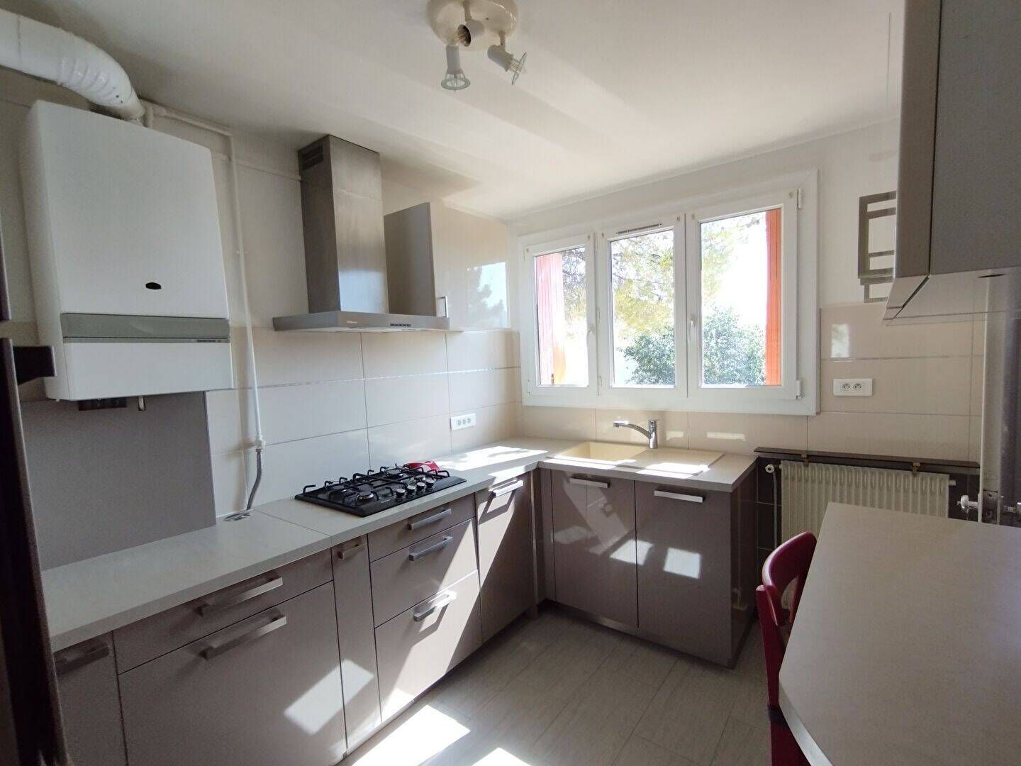 Appartement 3 pièces 63 m² · à Aubagne · 63 m² · 960 €