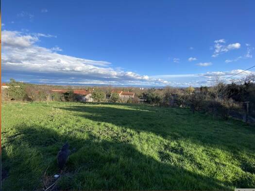 Terrain à vendre 315 000 € 2 040 m² de terrain Beauregard Montbrison 42600