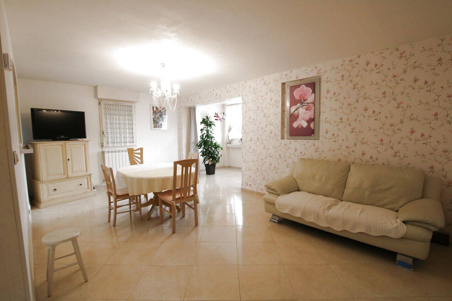 Appartement 3 pièces 78 m² · à Vitrolles · 78 m² · 1 135 €