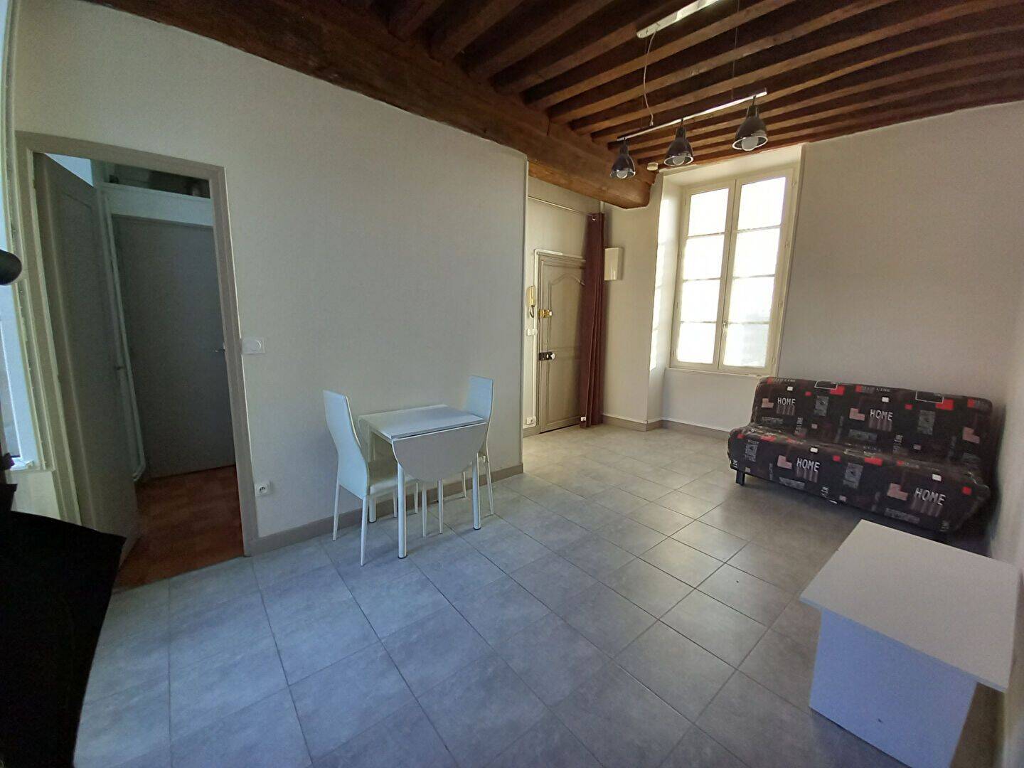 Appartement 1 pièce 21 m² · à Avallon · 21 m² · 310 €