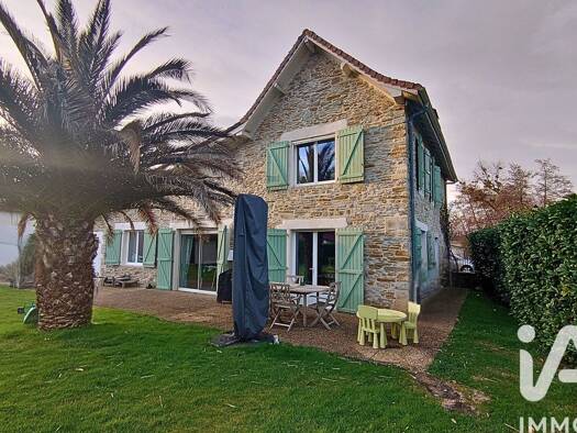 Maison à vendre 323 000 € 6 pièces 3 chambres 158 m² 1 049 m² de terrain L'Hôpital-d'Orion 64270