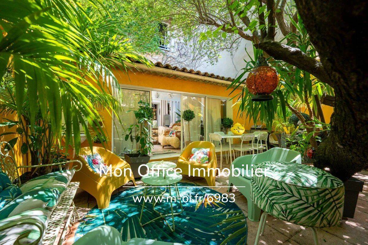 Maison 7 pièces 147 m² · à Pertuis · 147 m² · 449 995 €