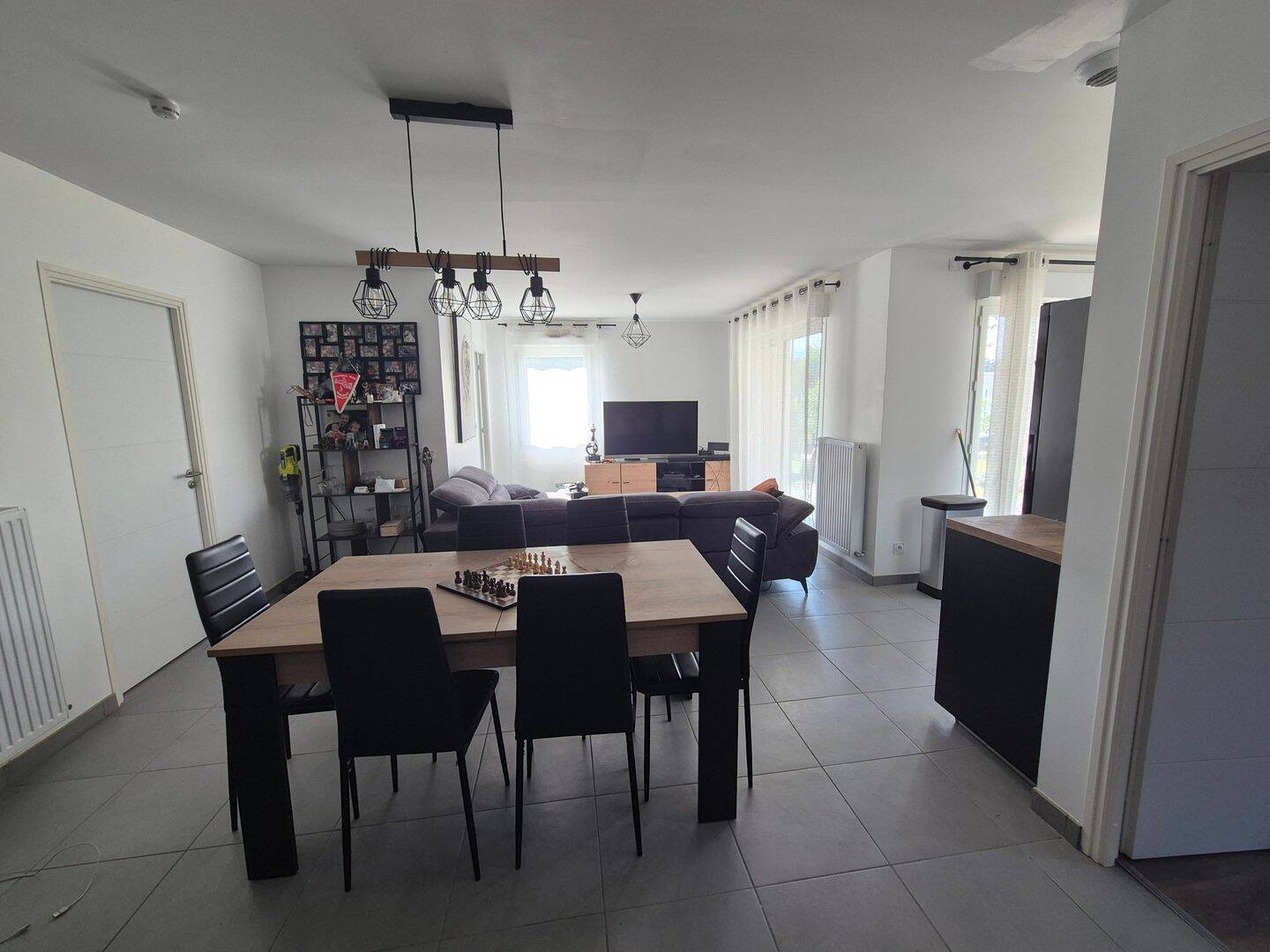 Appartement 3 pièces 71 m² · à Sablons · 71 m² · 900 €