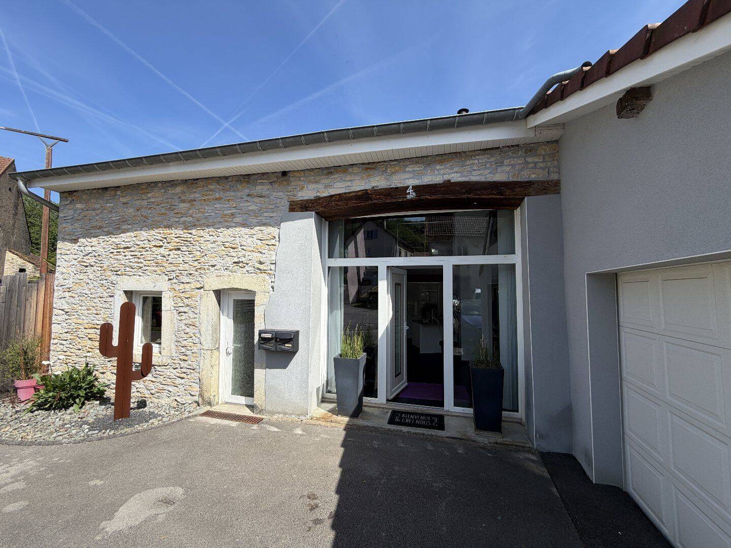 Maison 6 pièces 183 m² · à Voujeaucourt · 183 m² · 299 000 €