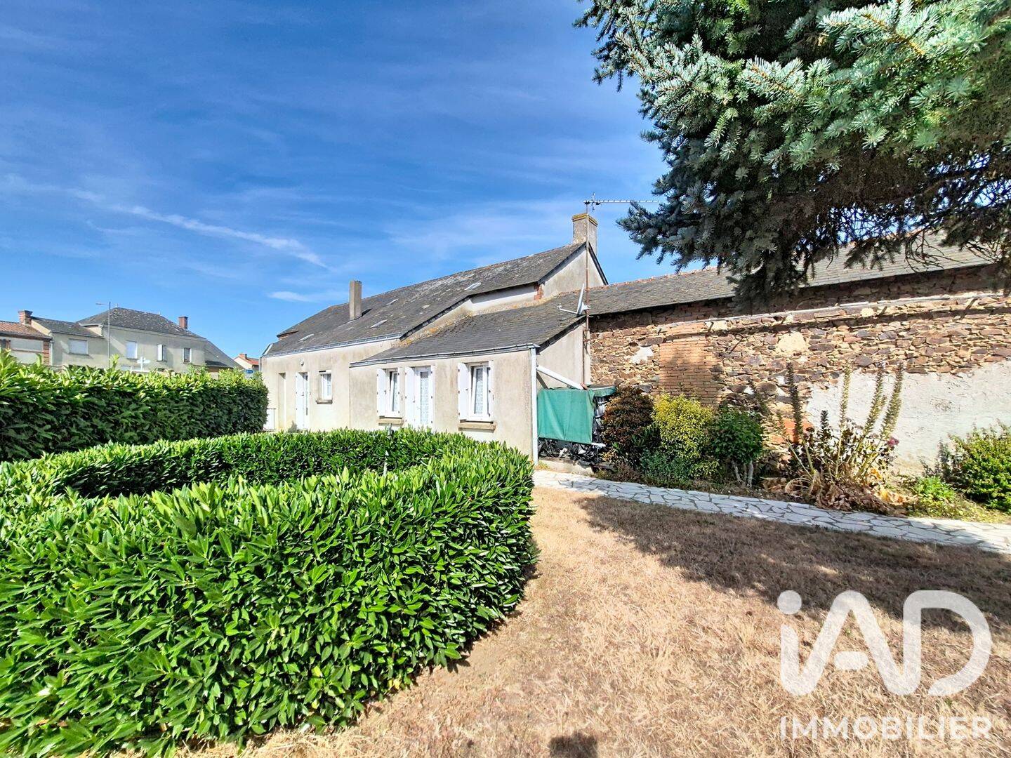 Maison 3 pièces 105 m² · à Chemillé-en-Anjou · 105 m² · 132 000 €