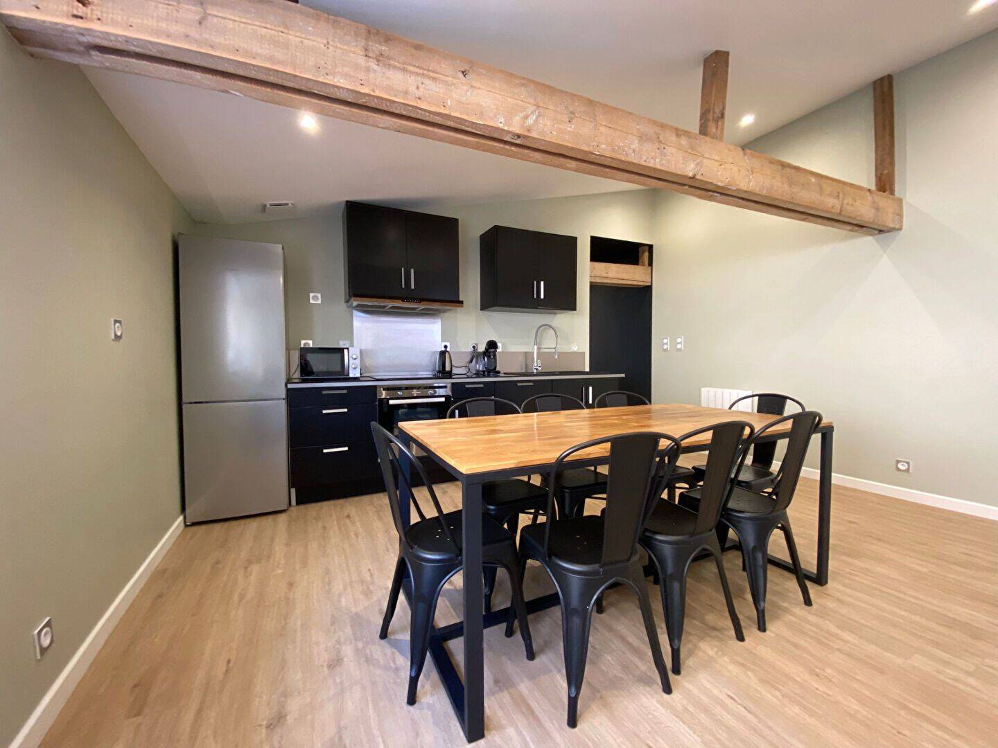 Appartement 4 pièces 93 m² · à Poitiers · 92,7 m² · 1 300 €/mois