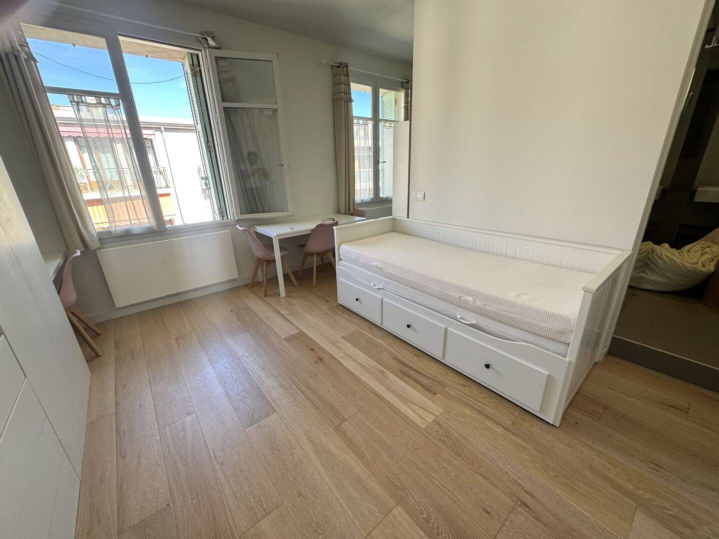 Appartement 1 pièce 25 m² · à Aix-en-Provence · 24,5 m² · 932 €