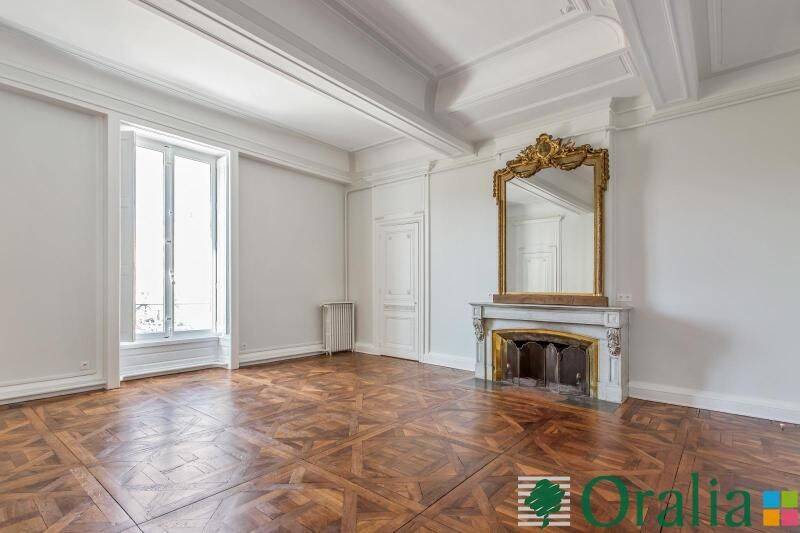 Appartement 5 pièces 166 m² · à Lyon 2ème Arrondissement · 165,7 m² · 2 658 €