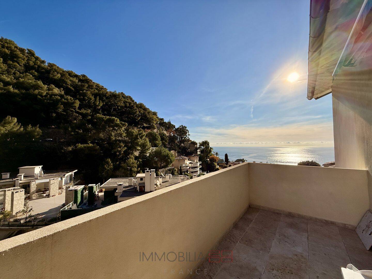 Appartement 3 pièces 61 m² · à Roquebrune-Cap-Martin · 60,6 m² · 550 000 €