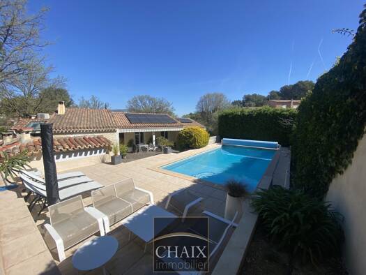 Villa à vendre 595 000 € 4 pièces 3 chambres 126 m² 822 m² de terrain Le Charrel-Camp Major-Saint Mître Aubagne 13400