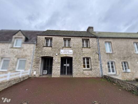 Local commercial à vendre 89 890 € Colomby 50700