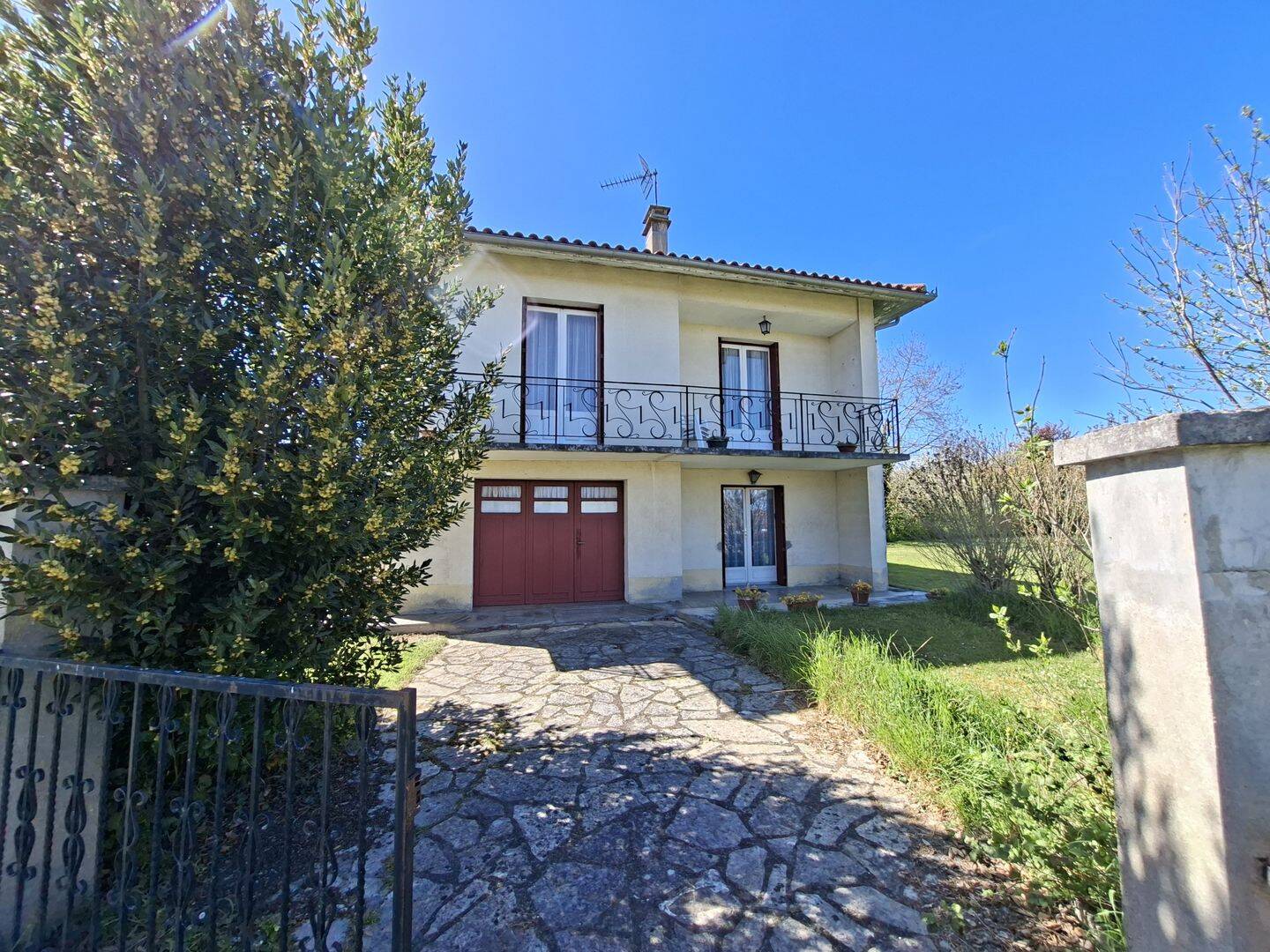 Maison 5 pièces 112 m² · à Mirande · 112 m² · 160 000 €