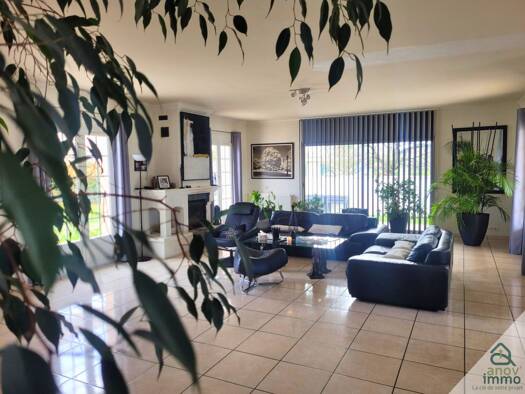 Maison de plain-pied à vendre 485 000 € 5 pièces 3 chambres 170 m² 1 191 m² de terrain Labarthe-sur-Lèze 31860