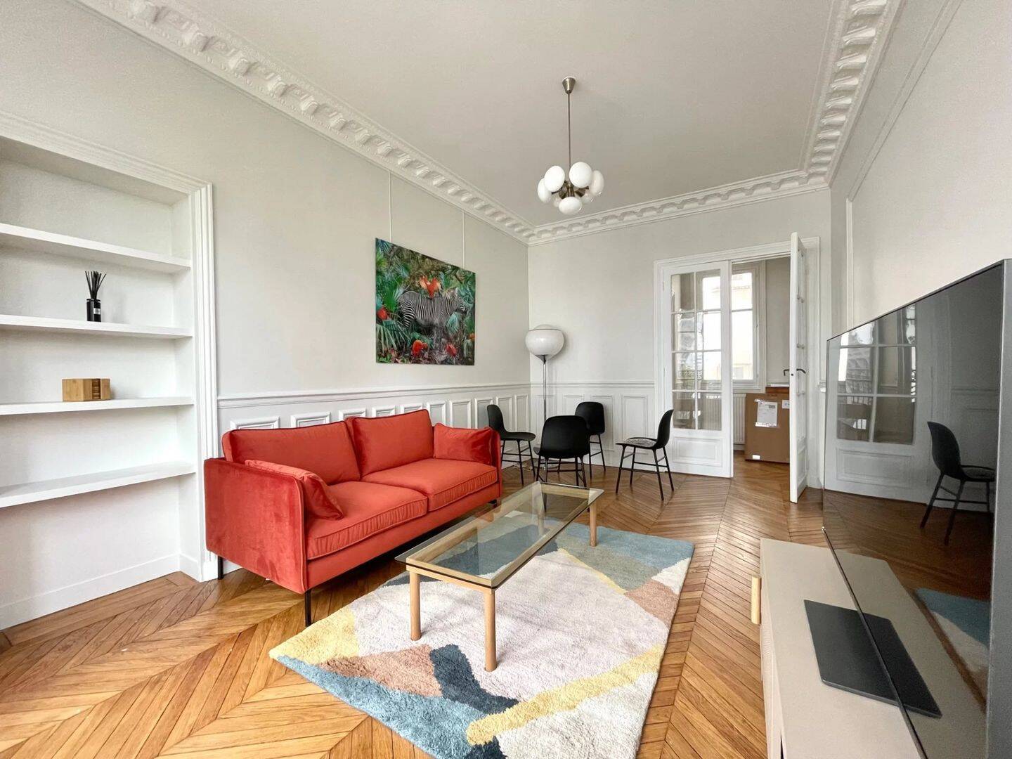 Appartement 3 pièces 73 m² · à Paris 19ème Arrondissement · 73 m² · 2 300 €/mois
