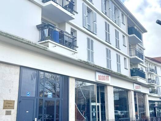 Appartement à louer 855 € 3 pièces 2 chambres 63,2 m² Étage 2/3 Gare Mantes-la-Jolie 78200