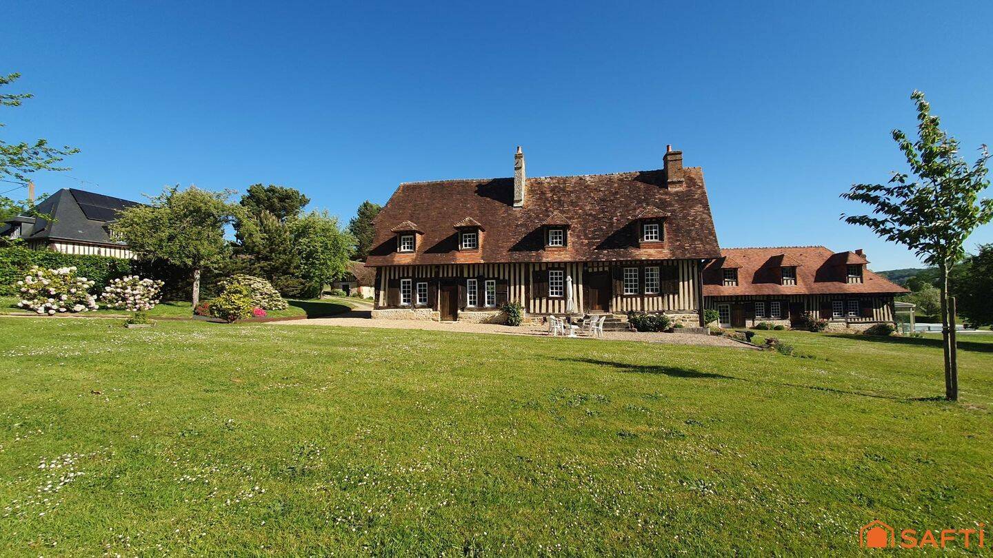 Maison 16 pièces 377 m² · à Pont-l'Évêque · 377 m² · 1 358 000 €