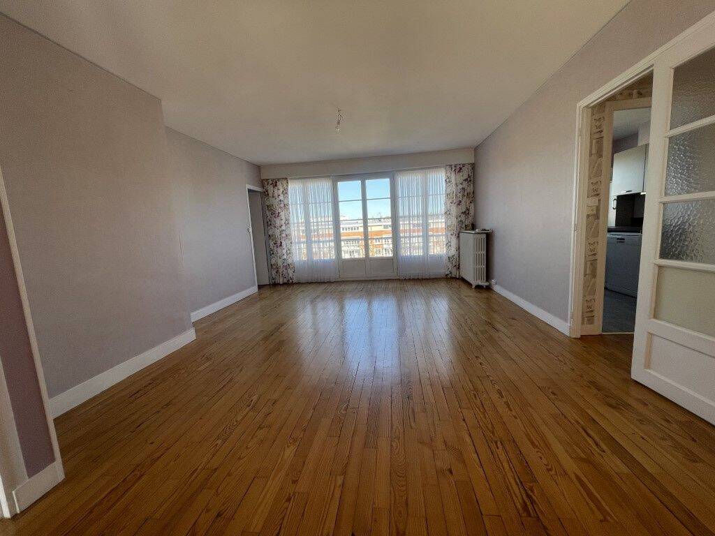 Appartement 4 pièces 76 m² · à Lisieux · 76 m² · 149 500 €