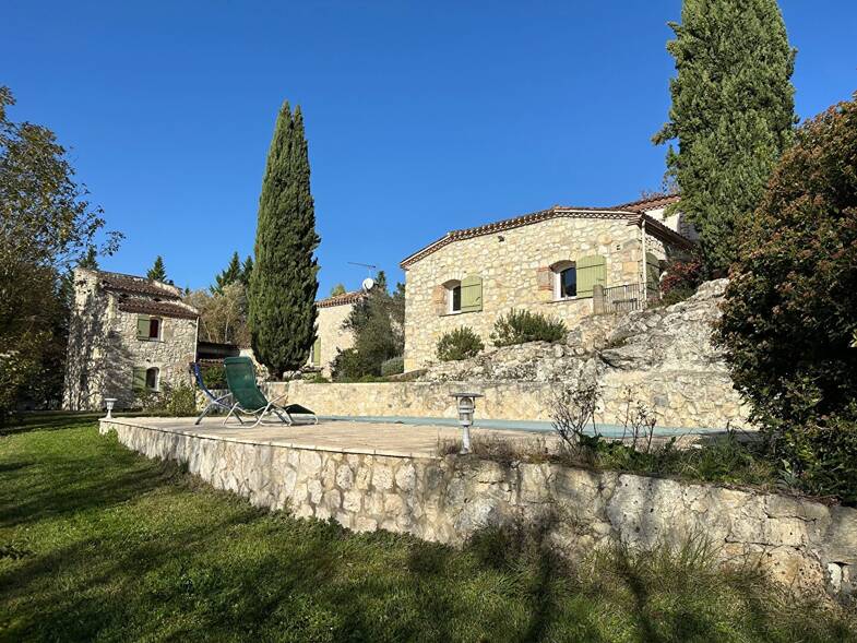 Maison à vendre 545 000 € 11 pièces 5 chambres 270 m² 34 000 m² de terrain Agen 47000