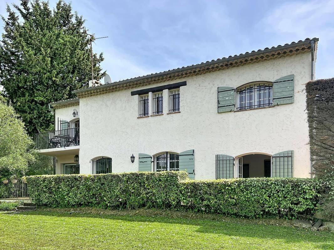 Maison 5 pièces 195 m² · à Mougins · 195 m² · 1 375 000 €
