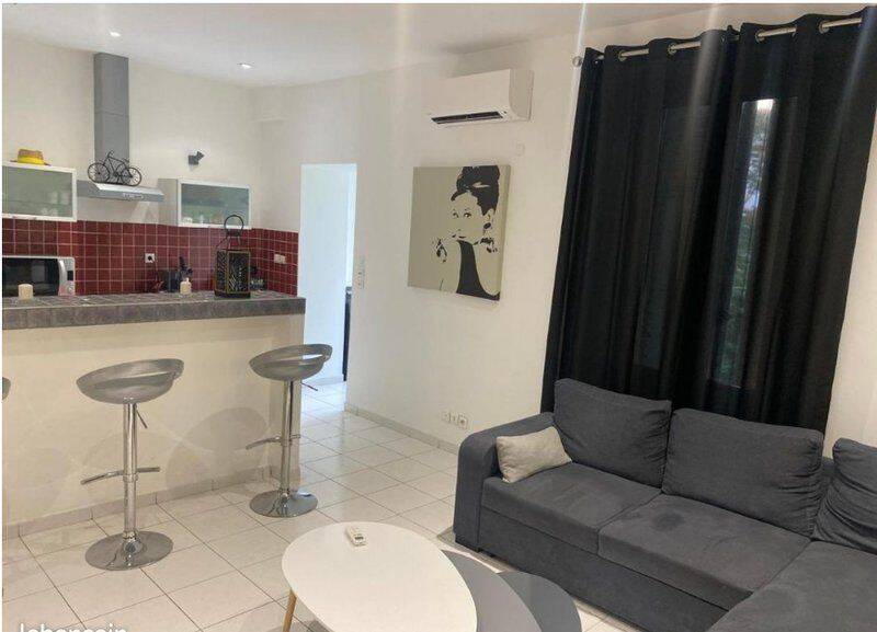 Appartement 3 pièces 62 m² · à Marseille 6ème Arrondissement · 62 m² · 1 370 €/mois