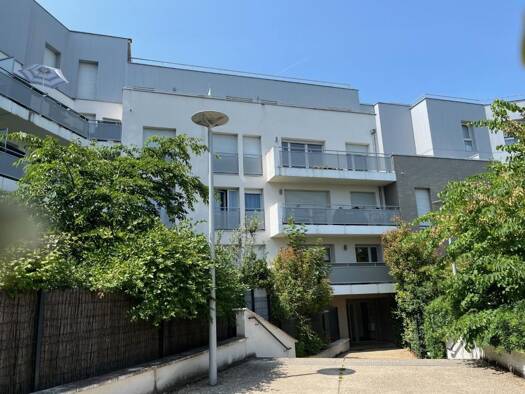 Appartement à louer 1 036 € 2 pièces 1 chambre 42 m² 1er étage Guillebaud-Beauv Vallon-Les Rabats-Antonypole Antony 92160