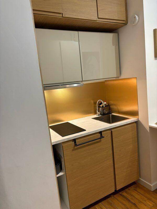 Appartement 1 pièce 18 m² · à Paris 6ème Arrondissement · 18 m² · 1 200 €