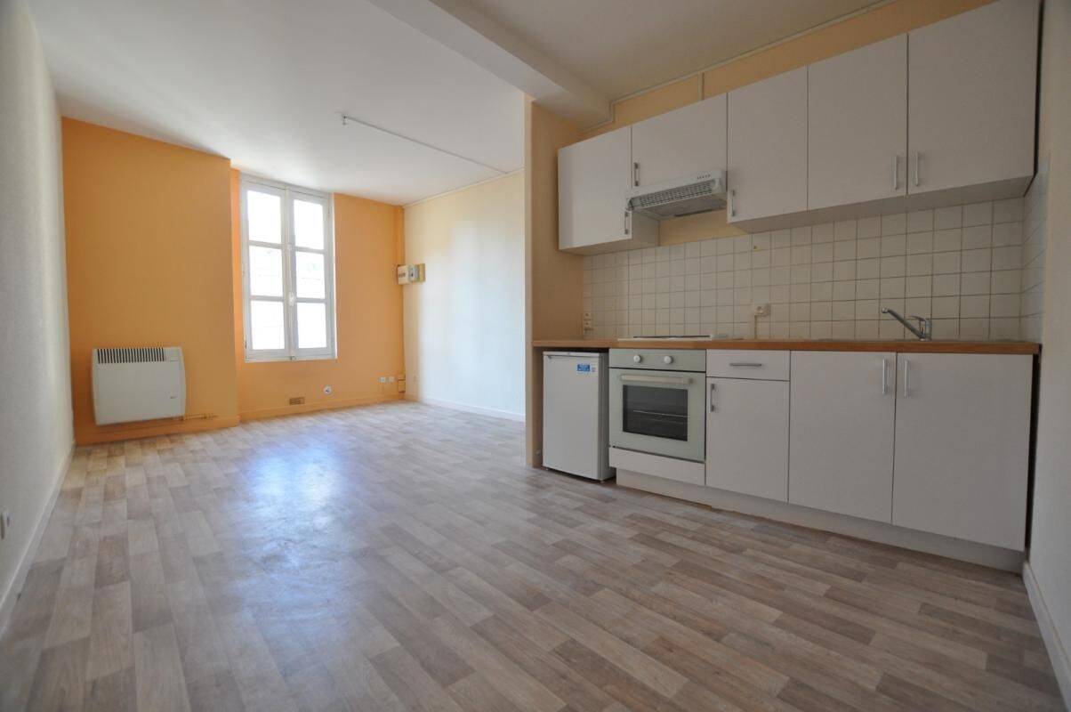 Appartement 1 pièce 24 m² · à Chalon-sur-Saône · 24 m² · 391 €/mois