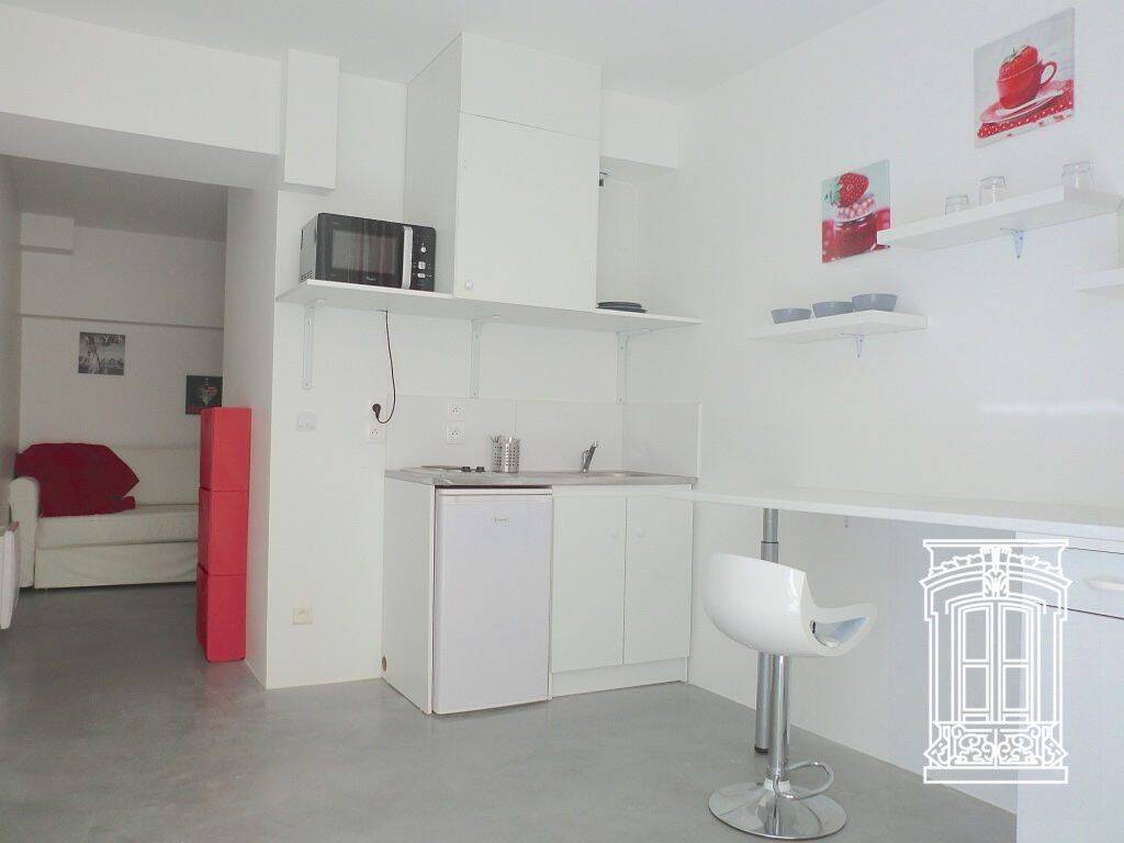 Appartement 1 pièce 17 m² · à Lyon 8ème Arrondissement · 17 m² · 443 €