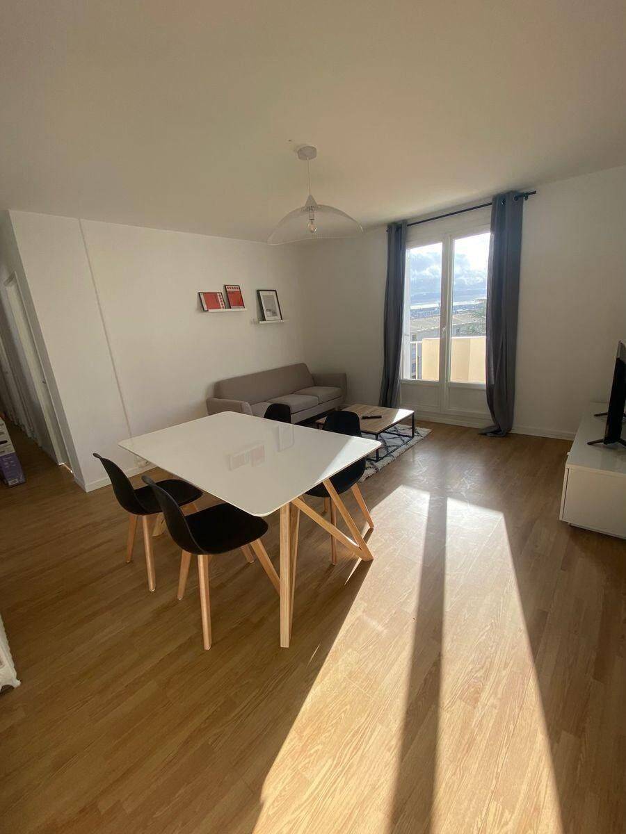 1 pièce 76 m² · à Angers · 76 m² · 400 €