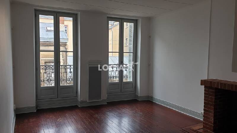 Location Studio 30 m² à Dijon 500 ¤ CC /mois — 1