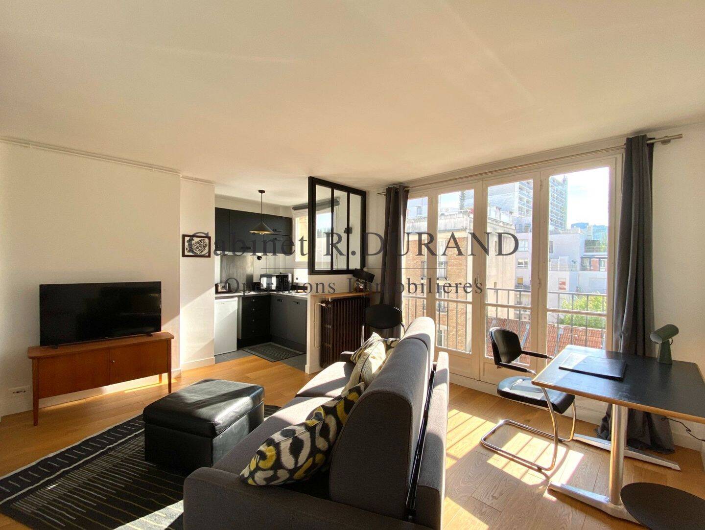 Appartement 1 pièce 28 m² · à Courbevoie · 28,2 m² · 900 €/mois