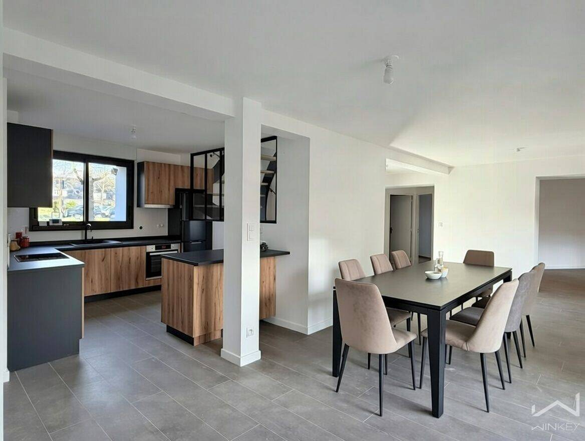 Maison 6 pièces 133 m² · à Rennes · 133 m² · 572 000 €
