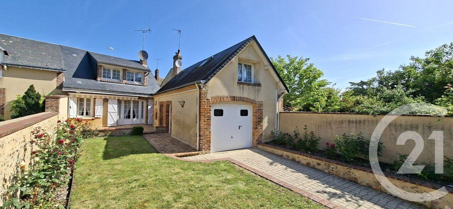 Maison 4 pièces 99 m² · à Saint-Christophe · 98,9 m² · 160 000 €