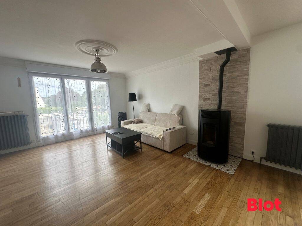Maison 5 pièces 156 m² · à Meucon · 156 m² · 383 250 €