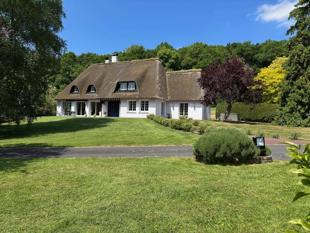 Maison 8 pièces 470 m² · à Montfort-sur-Risle · 470 m² · 630 000 €