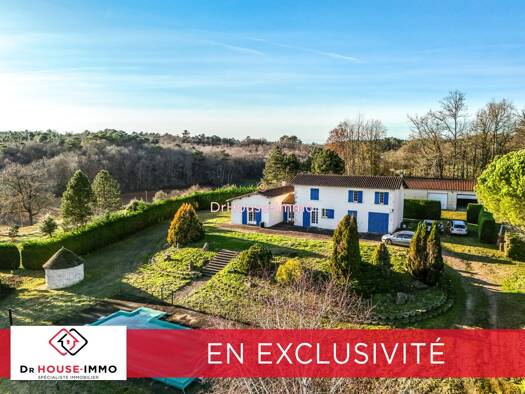 Maison à vendre 561 000 € 8 pièces 7 chambres 256 m² 20 136 m² de terrain Brantôme en Périgord 24310