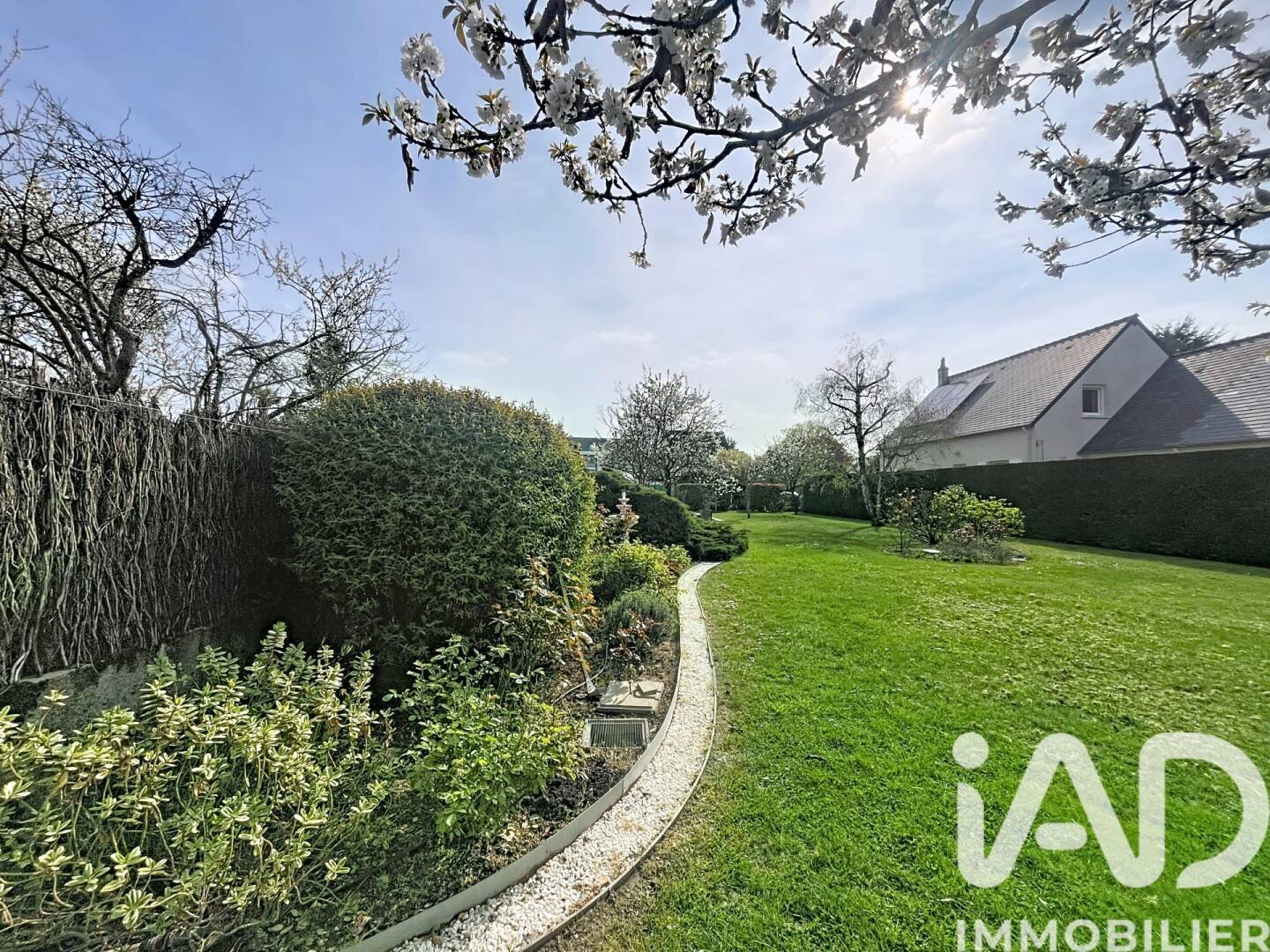Maison 6 pièces 163 m² · à Chambray-lès-Tours · 162,5 m² · 469 000 €