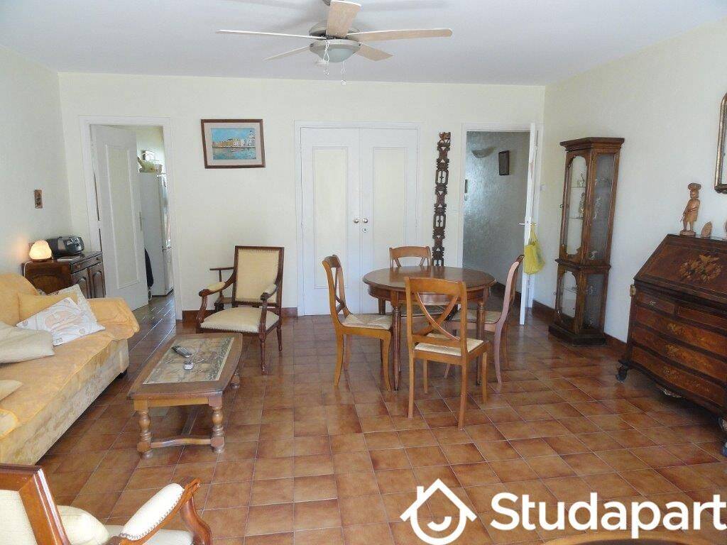 Appartement 2 pièces 58 m² · à Antibes · 58 m² · 1 350 €