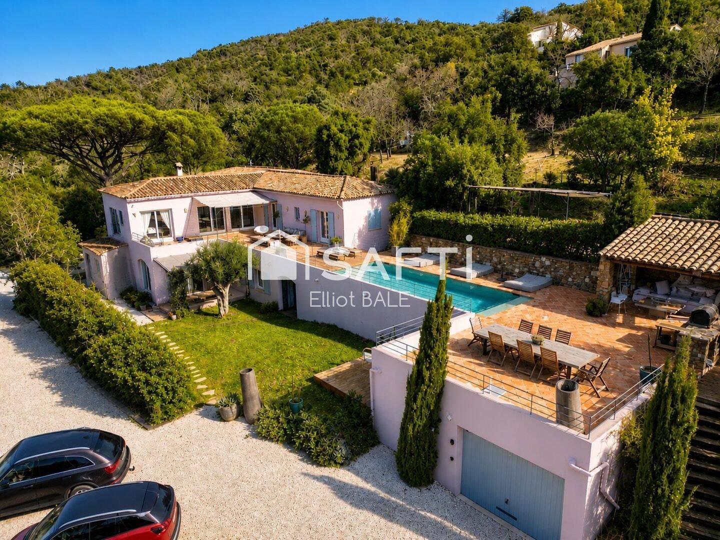 Maison 10 pièces 300 m² · à Grimaud · 300 m² · 2 375 000 €