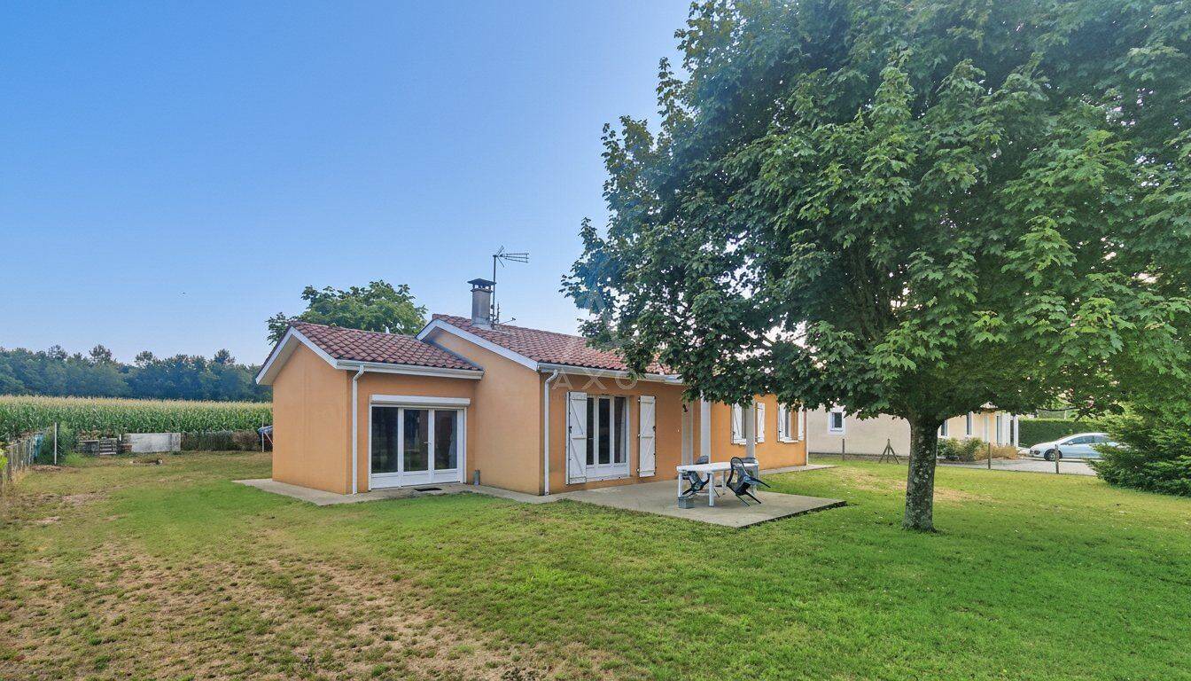 Maison 5 pièces 110 m² · à Saint-Yaguen · 110 m² · 239 800 €