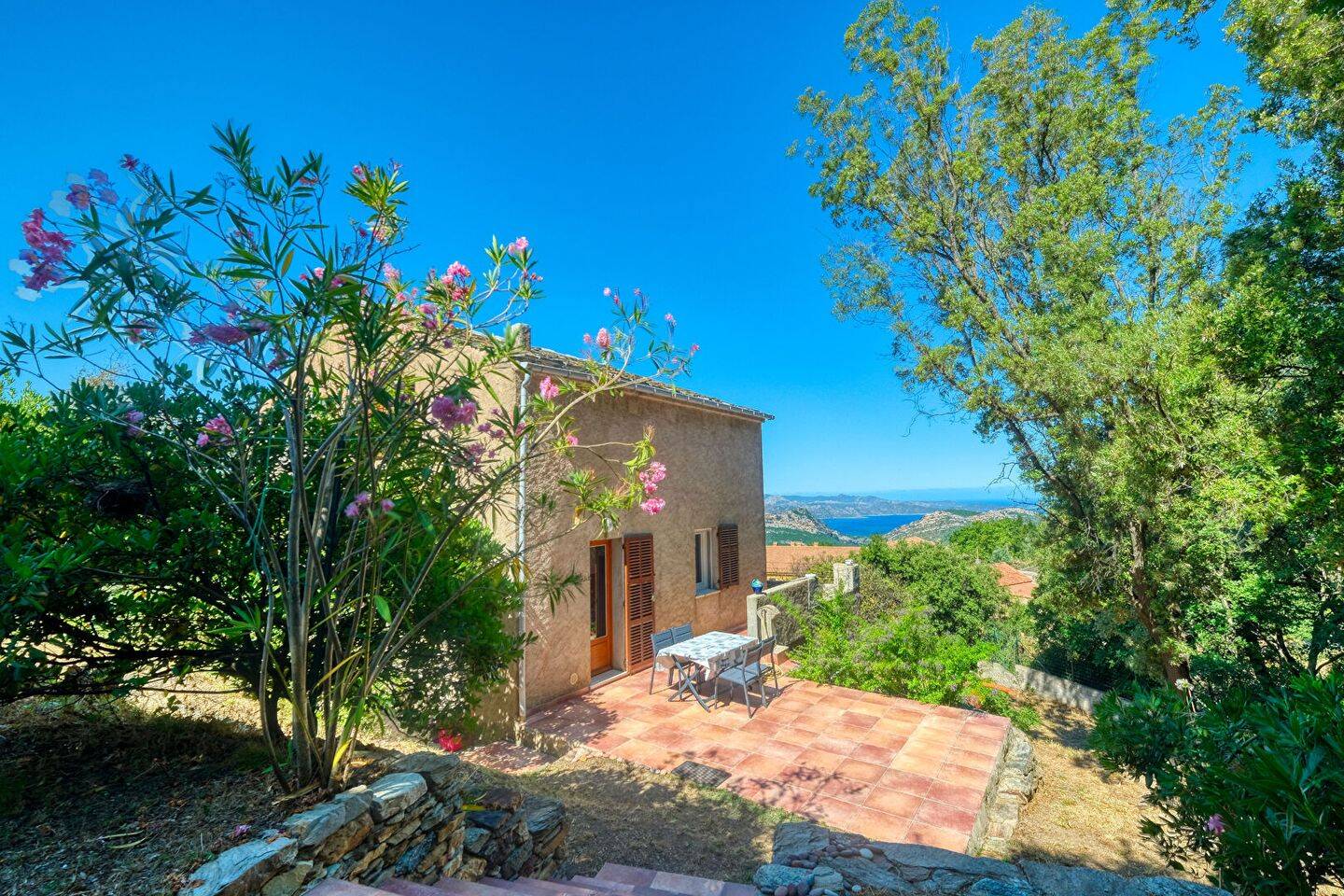 Maison 6 pièces 100 m² · à Barbaggio · 100 m² · 460 000 €