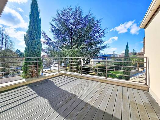 Maison à vendre 1 388 000 € 9 pièces 5 chambres 302 m² 770 m² de terrain Pervenches Fontenay-aux-Roses 92260