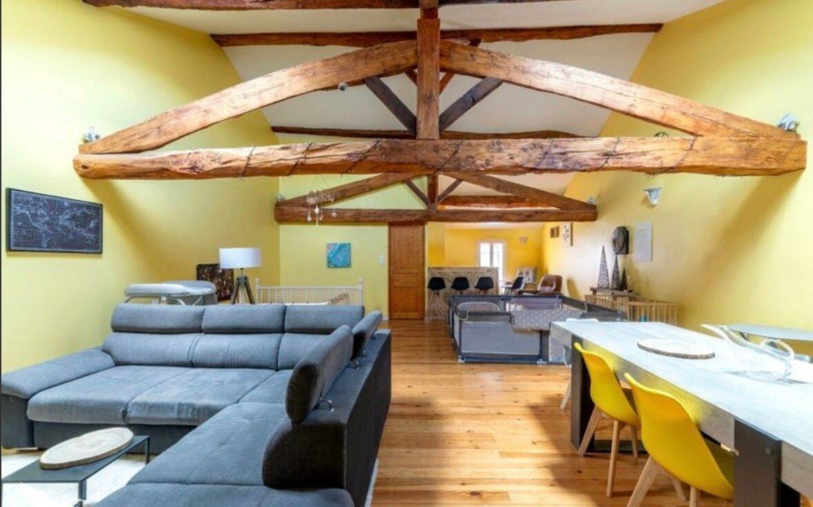 Maison 8 pièces 234 m² · à Valence · 234 m² · 198 000 €