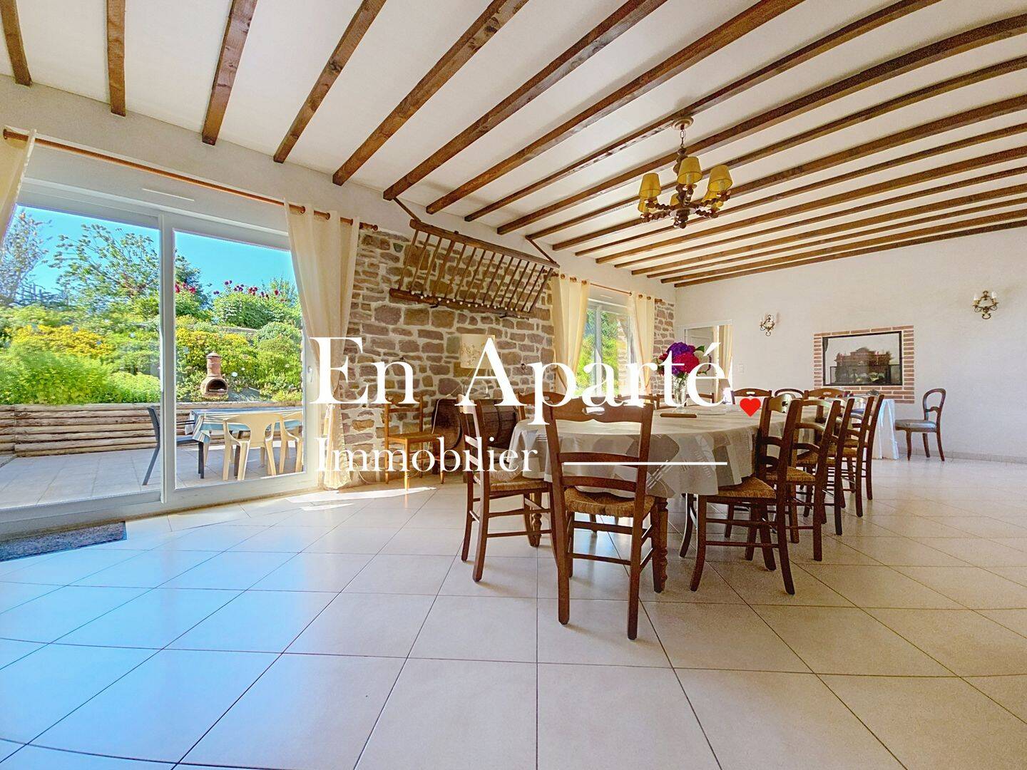 Maison 9 pièces 220 m² · à Ver · 220 m² · 349 000 €