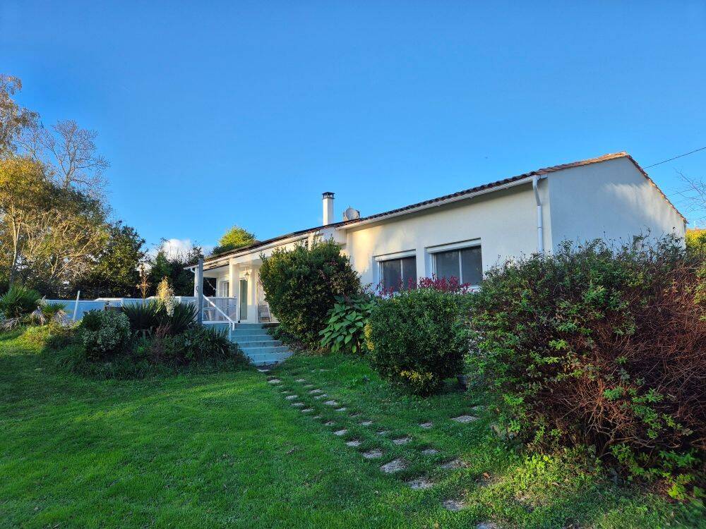 Maison 5 pièces 134 m² · à Cognac · 134 m² · 290 000 €