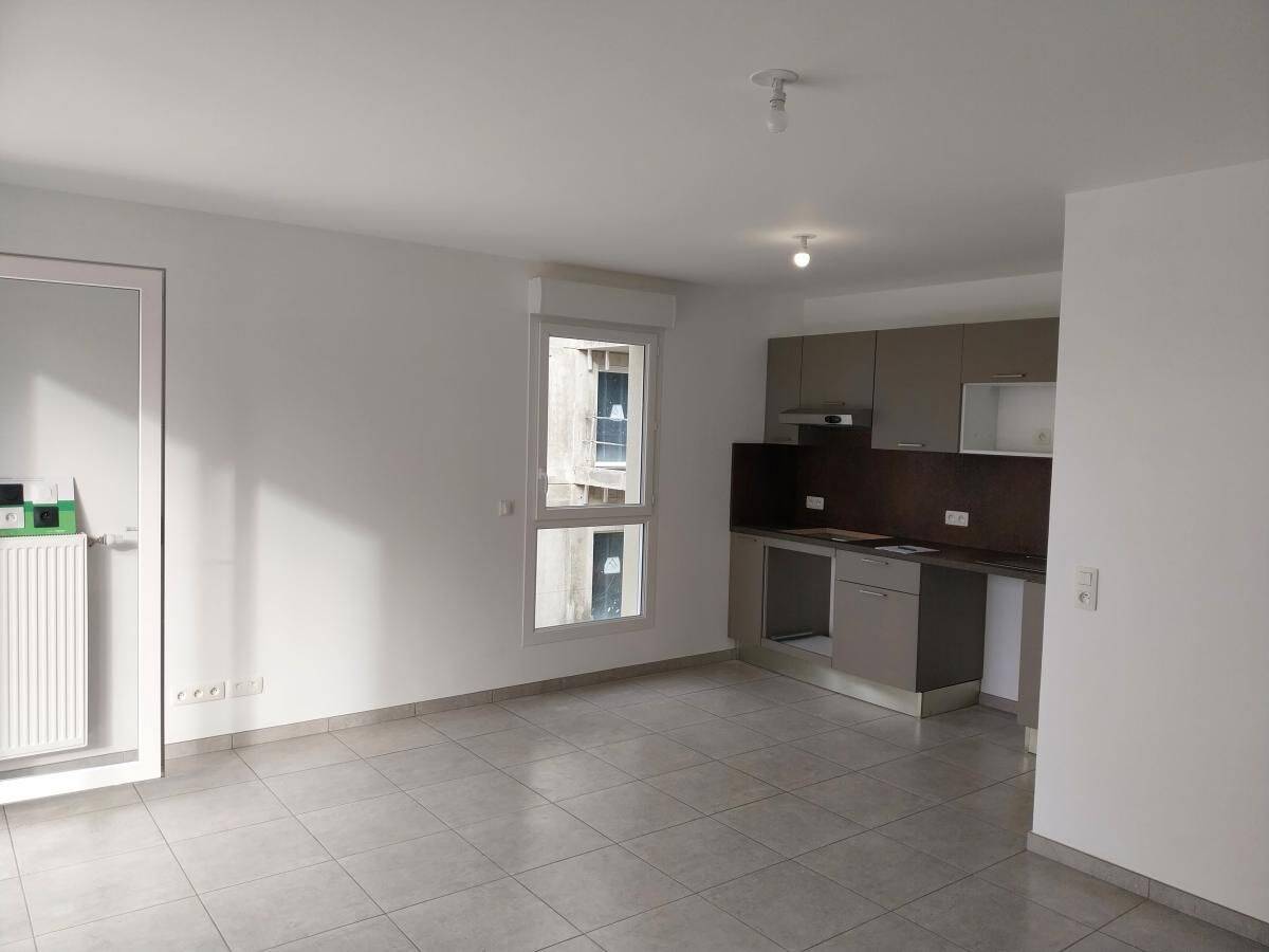 Appartement 3 pièces 65 m² · à Chassieu · 65 m² · 956 €/mois